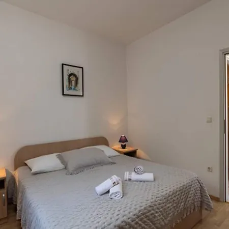 House Ra Ica - One Bedroom With Terrace And Sea View 2 Apartment Molunat