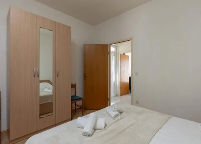 House Ra Ica - One Bedroom With Terrace And Sea View 2 아파트 *