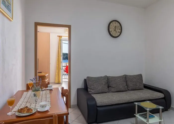 House Ra Ica - One Bedroom With Terrace And Sea View 2 * Molunat